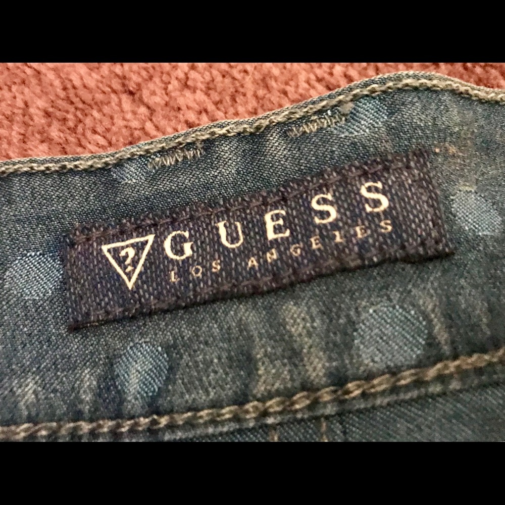 Guess High Rise shorts - Picture 3 of 6